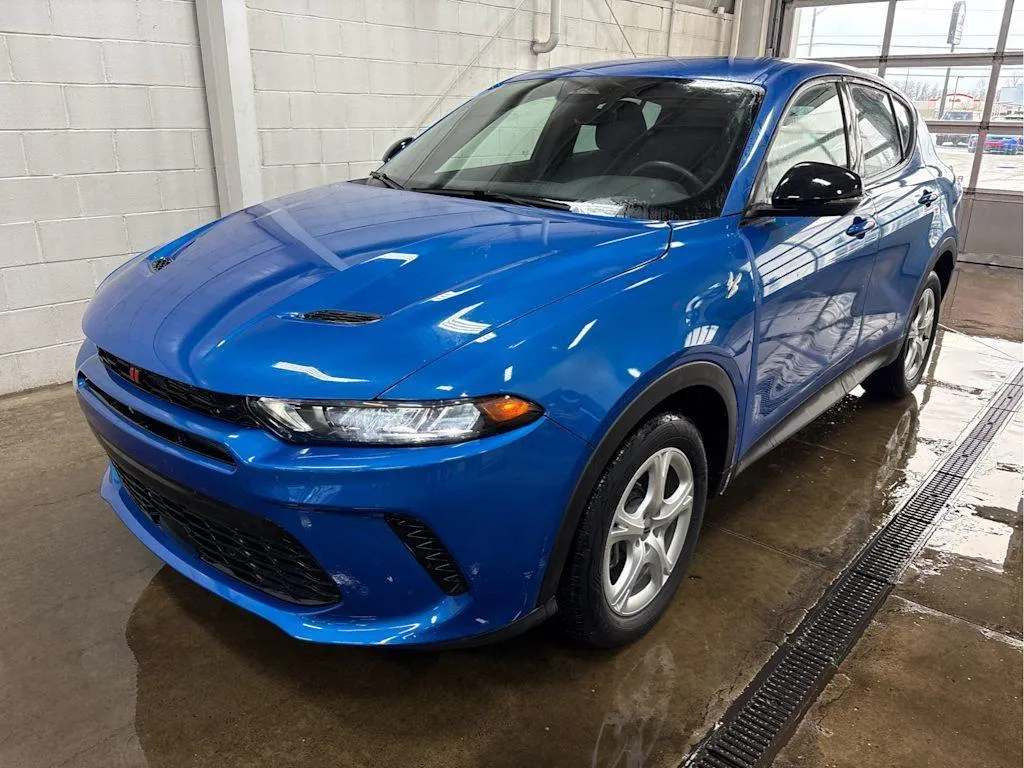 2025 Dodge Hornet GT - Photo 35