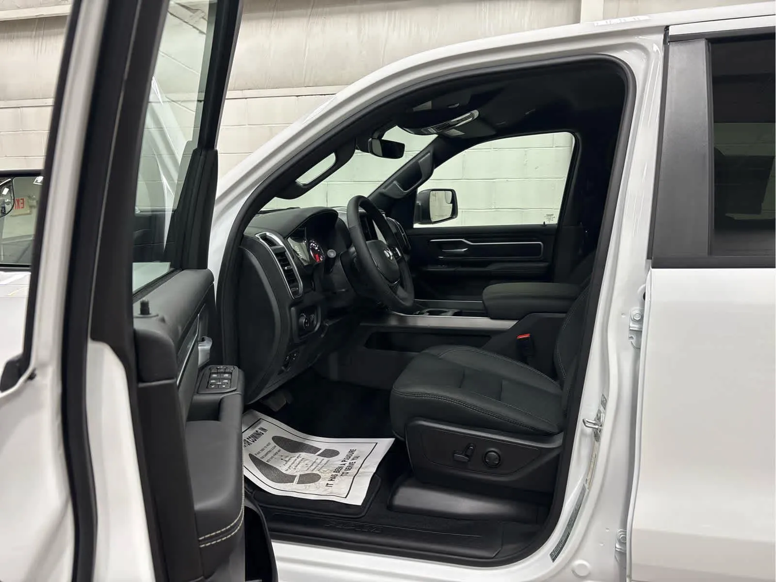 2026 RAM 1500 Big Horn/Lone Star - Photo 15