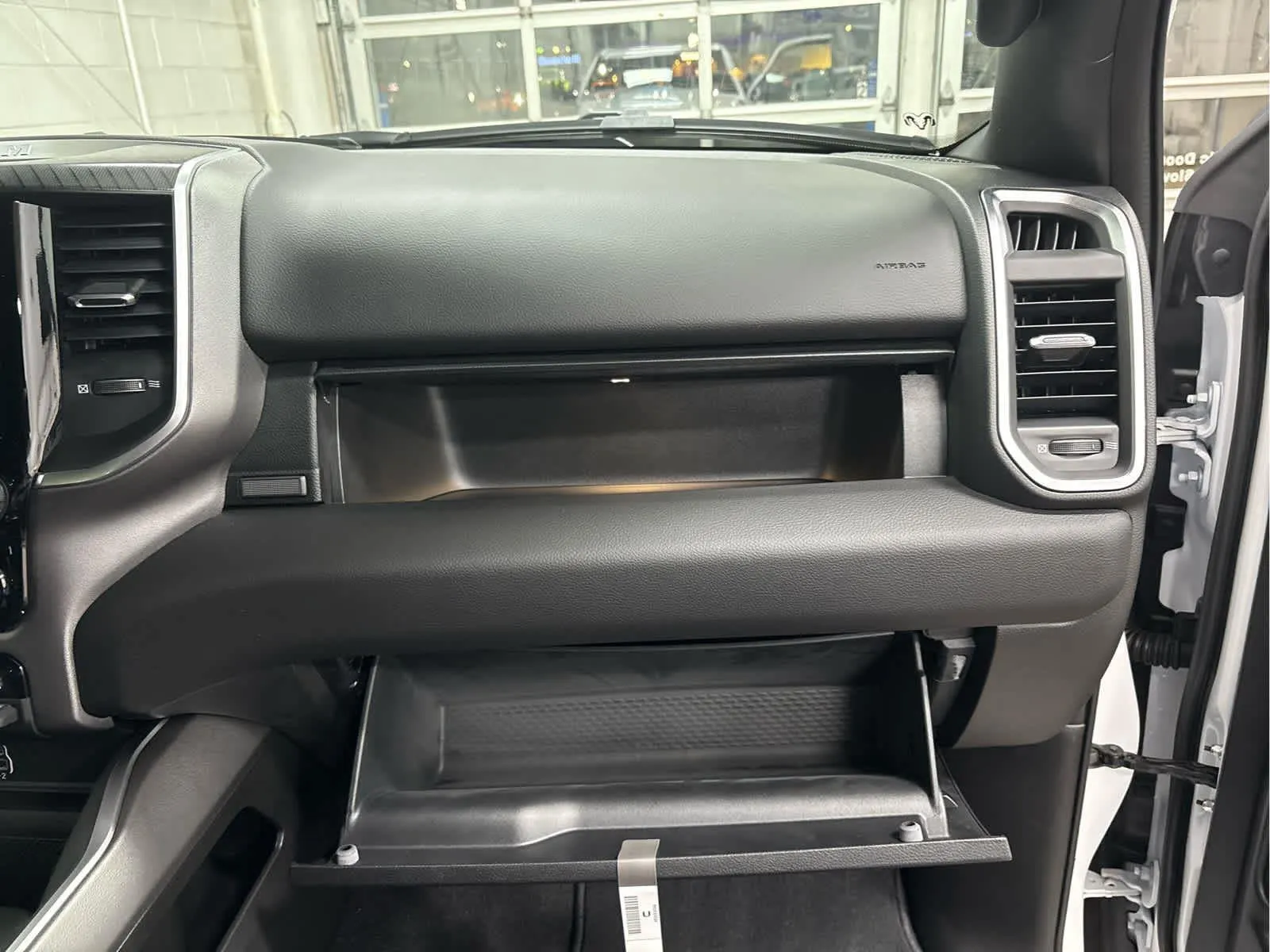 2026 RAM 1500 Big Horn/Lone Star - Photo 25