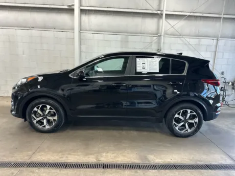 More photos of 2022 Kia Sportage LX at Wilmington Auto Center Chrysler Dodge Jeep RAM, OH