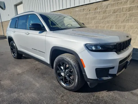 Photos of 2024 Jeep Grand Cherokee L Altitude for sale in Wilmington, OH at Wilmington Auto Center Chrysler Dodge Jeep RAM