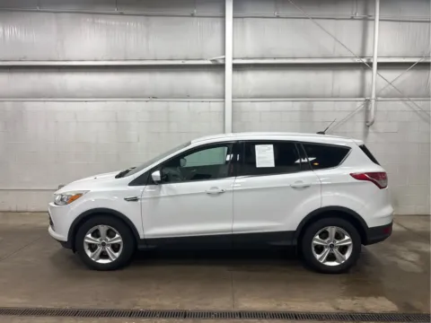 More photos of 2015 Ford Escape SE at Wilmington Auto Center Chrysler Dodge Jeep RAM, OH