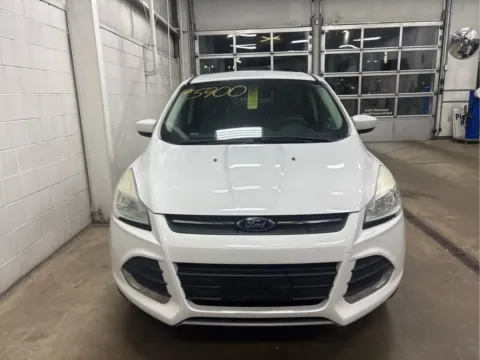 Another view of 2015 Ford Escape SE for sale in Wilmington, OH at Wilmington Auto Center Chrysler Dodge Jeep RAM