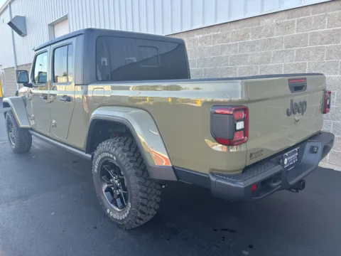 More photos of 2025 Jeep Gladiator Willys at Wilmington Auto Center Chrysler Dodge Jeep RAM, OH
