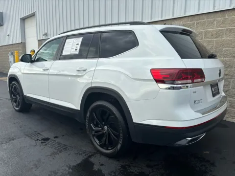 More photos of 2023 Volkswagen Atlas 2.0T SE w/Technology at Wilmington Auto Center Chrysler Dodge Jeep RAM, OH