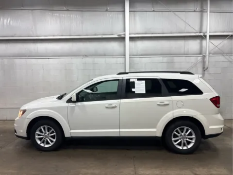 More photos of 2016 Dodge Journey SXT at Wilmington Auto Center Chrysler Dodge Jeep RAM, OH