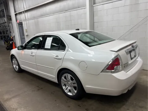 More photos of 2009 Ford Fusion SEL at Wilmington Auto Center Chrysler Dodge Jeep RAM, OH