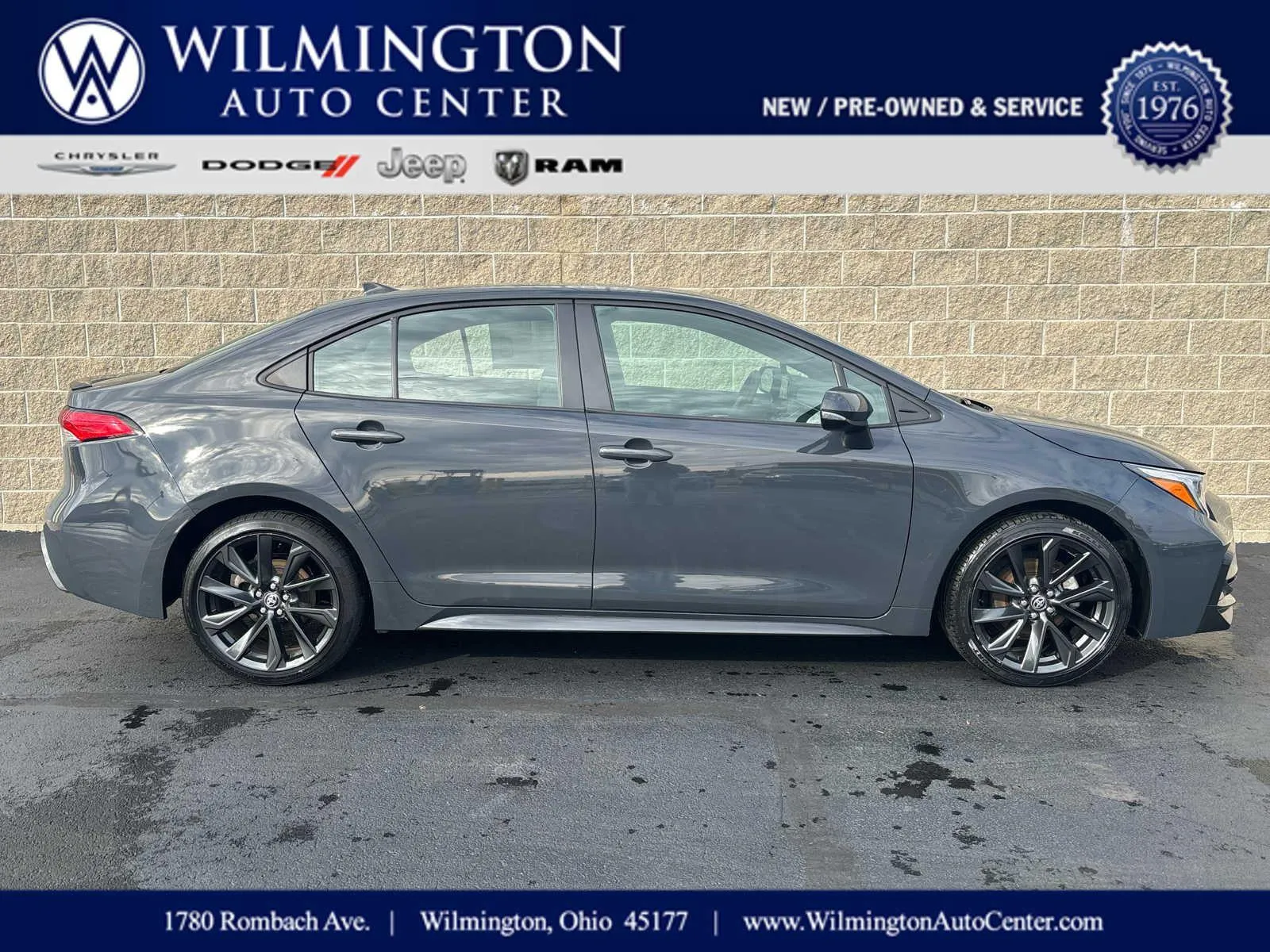 Gray 2024 Toyota Corolla SE for sale in Wilmington, OH