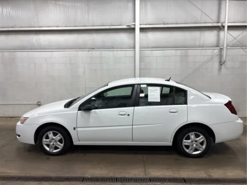 More photos of 2007 Saturn Ion ION 2 at Wilmington Auto Center Chrysler Dodge Jeep RAM, OH