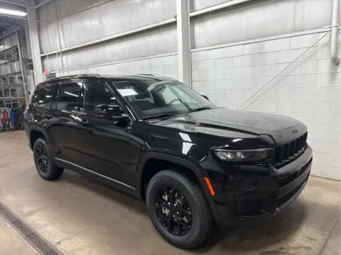 Photos of 2025 Jeep Grand Cherokee L Altitude X for sale in Wilmington, OH at Wilmington Auto Center Chrysler Dodge Jeep RAM