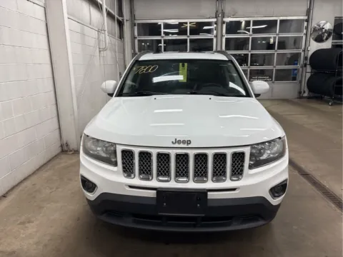 More photos of 2016 Jeep Compass High Altitude Edition at Wilmington Auto Center Chrysler Dodge Jeep RAM, OH