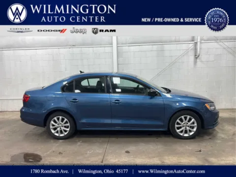Blue 2015 Volkswagen Jetta 1.8T SE for sale in Wilmington, OH