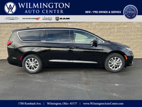 Black 2026 Chrysler Pacifica Limited for sale in Wilmington, OH