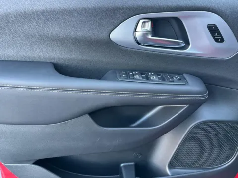 More photos of 2026 Chrysler Pacifica Limited at Wilmington Auto Center Chrysler Dodge Jeep RAM, OH