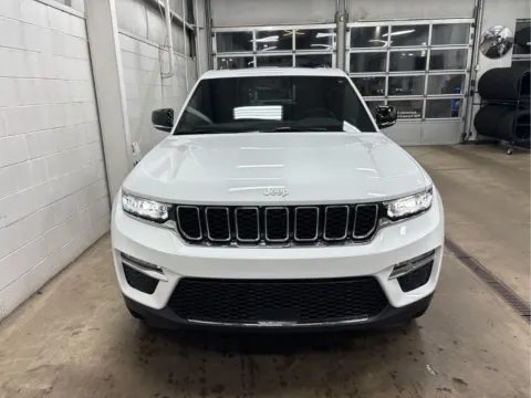 More photos of 2025 Jeep Grand Cherokee Limited at Wilmington Auto Center Chrysler Dodge Jeep RAM, OH