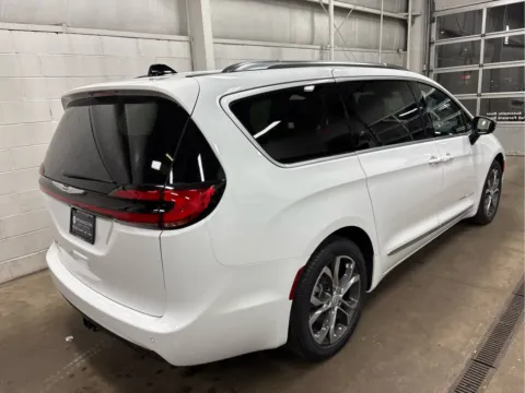 Another view of 2026 Chrysler Pacifica Pinnacle for sale in Wilmington, OH at Wilmington Auto Center Chrysler Dodge Jeep RAM