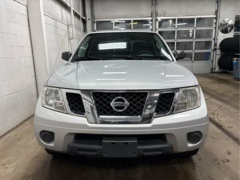 More photos of 2016 Nissan Frontier SV at Wilmington Auto Center Chrysler Dodge Jeep RAM, OH