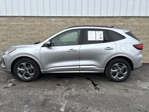 More photos of 2023 Ford Escape ST-Line Select at Wilmington Auto Center Chrysler Dodge Jeep RAM, OH