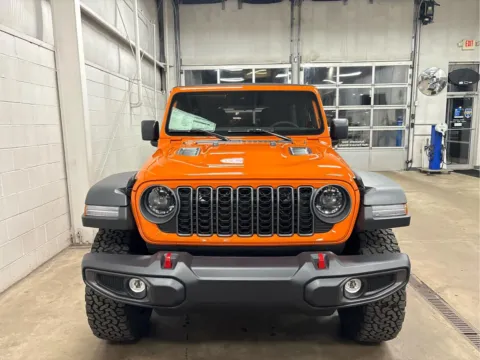 More photos of 2025 Jeep Wrangler Rubicon at Wilmington Auto Center Chrysler Dodge Jeep RAM, OH