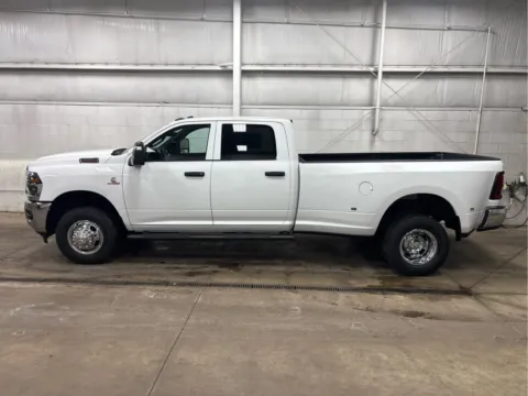More photos of 2026 Ram 3500 Tradesman at Wilmington Auto Center Chrysler Dodge Jeep RAM, OH