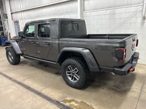 More photos of 2026 Jeep Gladiator Mojave at Wilmington Auto Center Chrysler Dodge Jeep RAM, OH