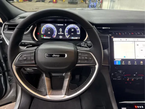 More photos of 2025 Jeep Grand Cherokee Limited at Wilmington Auto Center Chrysler Dodge Jeep RAM, OH