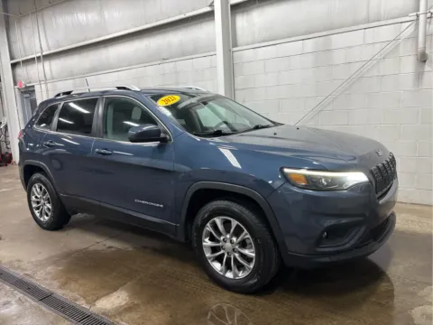 Photos of 2021 Jeep Cherokee Latitude Plus for sale in Wilmington, OH at Wilmington Auto Center Chrysler Dodge Jeep RAM