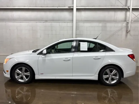 More photos of 2014 Chevrolet Cruze 2LT at Wilmington Auto Center Chrysler Dodge Jeep RAM, OH