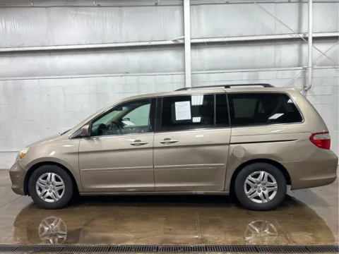 More photos of 2007 Honda Odyssey EX-L at Wilmington Auto Center Chrysler Dodge Jeep RAM, OH