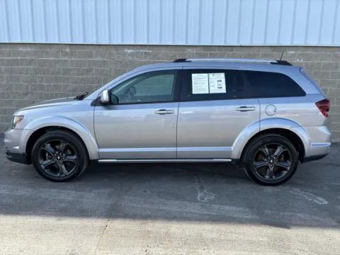 More photos of 2020 Dodge Journey Crossroad at Wilmington Auto Center Chrysler Dodge Jeep RAM, OH