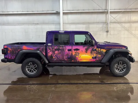 Purple 2026 Jeep Gladiator Mojave for sale in Wilmington, OH