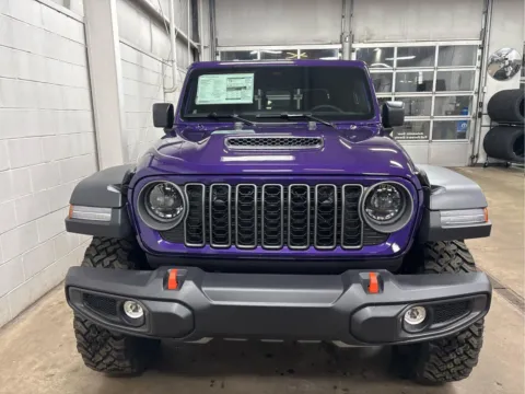 More photos of 2026 Jeep Gladiator Mojave at Wilmington Auto Center Chrysler Dodge Jeep RAM, OH