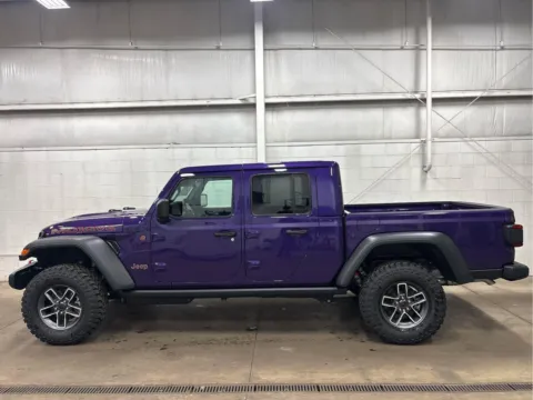 More photos of 2026 Jeep Gladiator Mojave at Wilmington Auto Center Chrysler Dodge Jeep RAM, OH