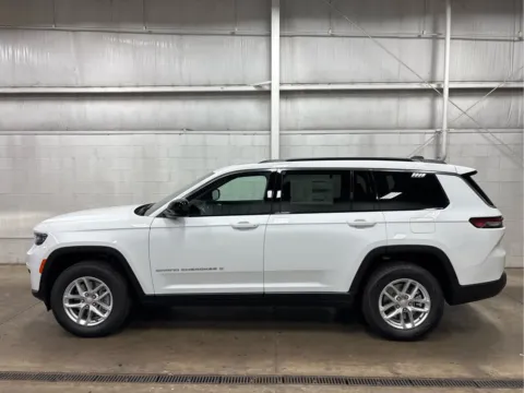 More photos of 2025 Jeep Grand Cherokee L Laredo X at Wilmington Auto Center Chrysler Dodge Jeep RAM, OH