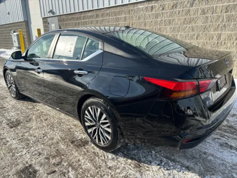 More photos of 2024 Nissan Altima 2.5 SV at Wilmington Auto Center Chrysler Dodge Jeep RAM, OH