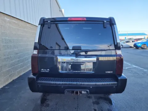 More photos of 2008 Jeep Commander Limited at Wilmington Auto Center Chrysler Dodge Jeep RAM, OH