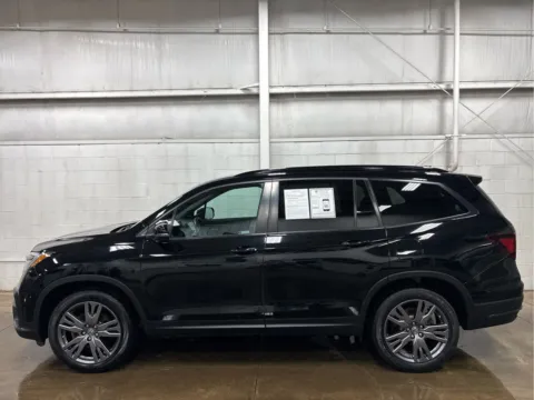 More photos of 2022 Honda Pilot Sport at Wilmington Auto Center Chrysler Dodge Jeep RAM, OH
