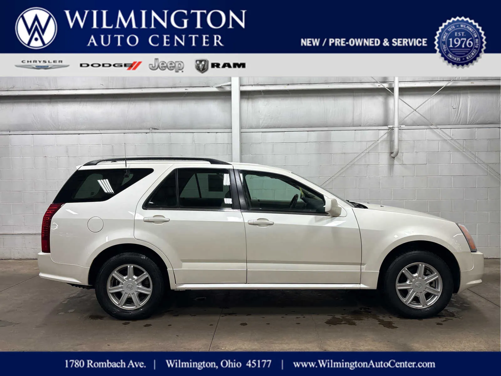 2004 Cadillac SRX Base
