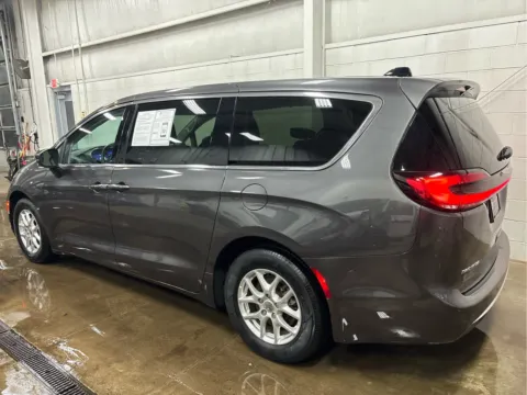 More photos of 2023 Chrysler Pacifica Touring L at Wilmington Auto Center Chrysler Dodge Jeep RAM, OH