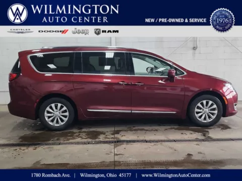 Red 2018 Chrysler Pacifica Touring L Plus for sale in Wilmington, OH