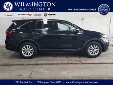 Black 2020 Kia Sorento LX for sale in Wilmington, OH
