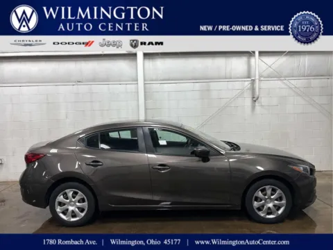 Gray 2015 Mazda Mazda3 i Sport for sale in Wilmington, OH