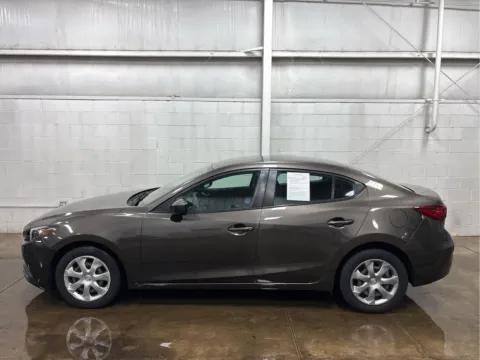 More photos of 2015 Mazda Mazda3 i Sport at Wilmington Auto Center Chrysler Dodge Jeep RAM, OH
