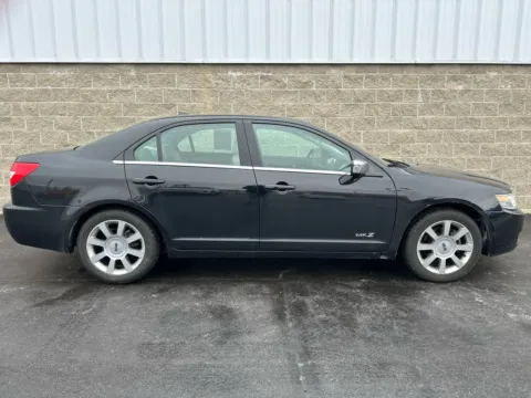 Photos of 2008 Lincoln MKZ for sale in Wilmington, OH at Wilmington Auto Center Chrysler Dodge Jeep RAM
