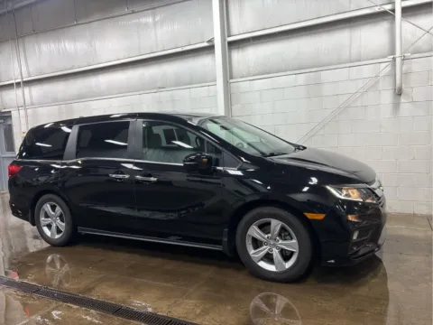 Photos of 2019 Honda Odyssey EX-L w/Navi w/RES for sale in Wilmington, OH at Wilmington Auto Center Chrysler Dodge Jeep RAM