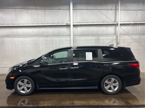 More photos of 2019 Honda Odyssey EX-L w/Navi/RES at Wilmington Auto Center Chrysler Dodge Jeep RAM, OH