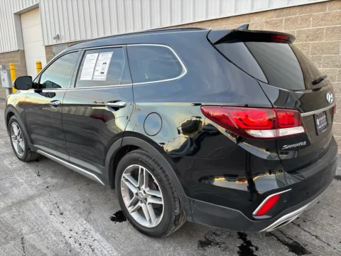 More photos of 2018 Hyundai Santa Fe Limited Ultimate at Wilmington Auto Center Chrysler Dodge Jeep RAM, OH