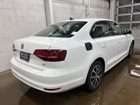 More photos of 2017 Volkswagen Jetta 1.4T SE at Wilmington Auto Center Chrysler Dodge Jeep RAM, OH