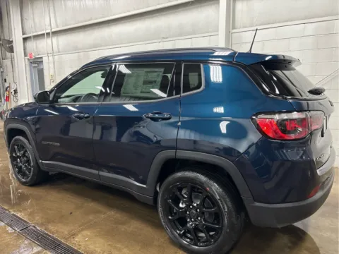 More photos of 2026 Jeep Compass Latitude Altitude at Wilmington Auto Center Chrysler Dodge Jeep RAM, OH