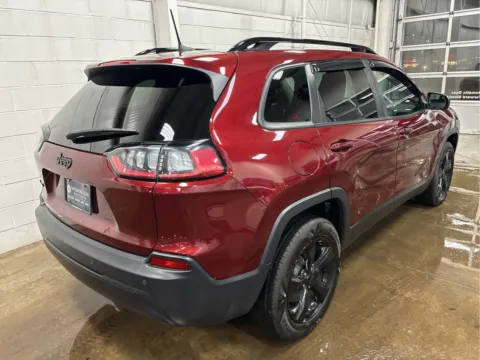More photos of 2020 Jeep Cherokee Altitude at Wilmington Auto Center Chrysler Dodge Jeep RAM, OH